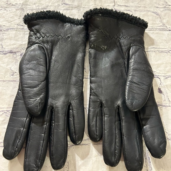 VINTAGE FOWNES GENUINE LEATHER BLACK GLOVES WITH POLYESTER LINING WOMENS 7 1/2 - Picture 3 of 5